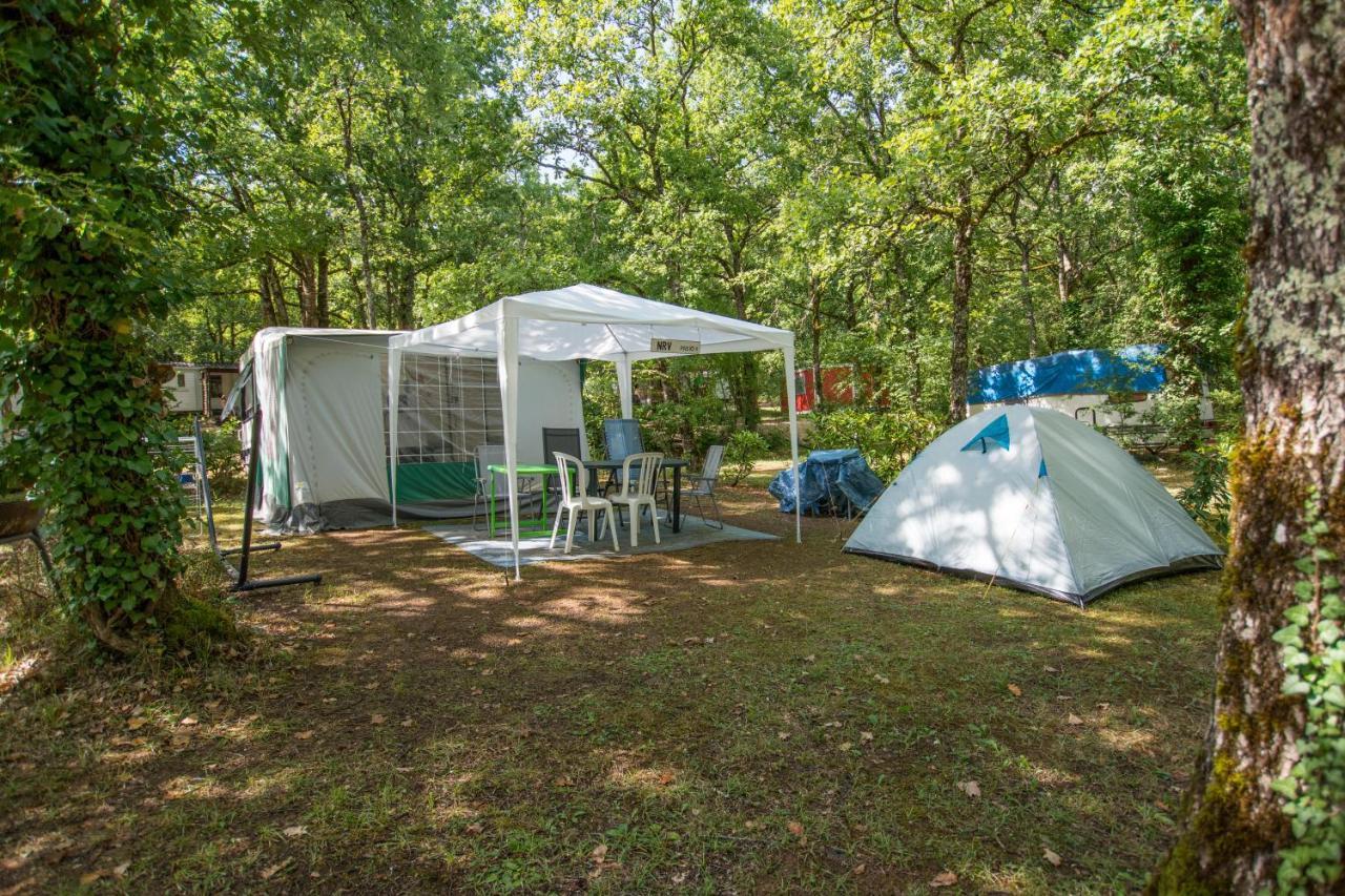 فندق Camping Au Bois Dormant Chauffour-sur-Vell المظهر الخارجي الصورة